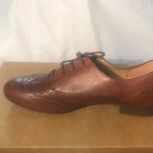 Shoes Oxford category
